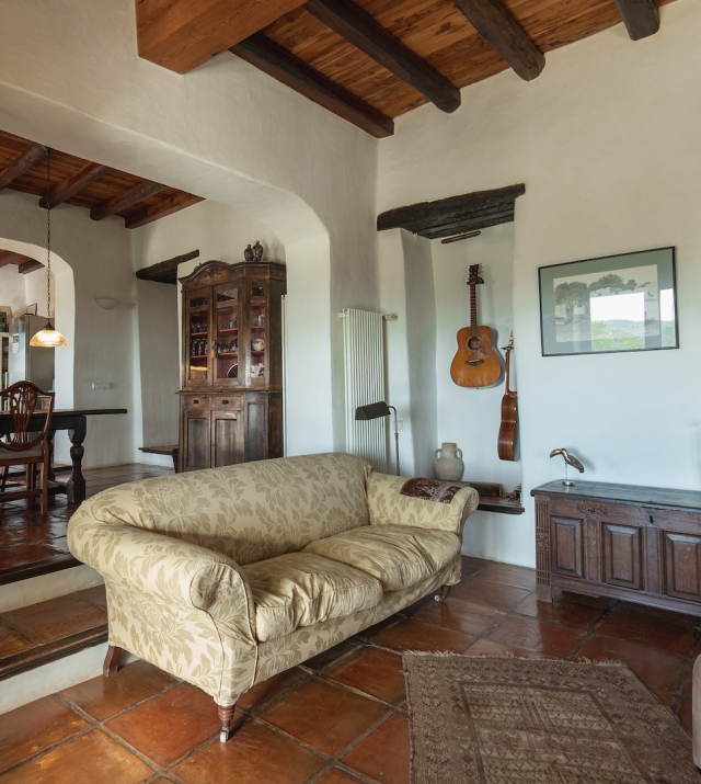 resa estates ibiza  finca sale rental license st jordi living room.jpg